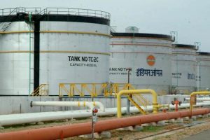 आईओसीले आयल निगमलाई भन्यो- तेल लिन आऊ