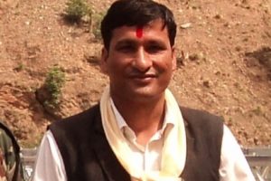 गृहमन्त्रीद्वारा सवारी सुविधा कटौती