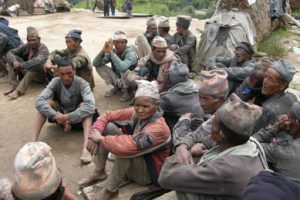 ‘बाँच्नै नसक्ने भयाैं, हामी गरीबको पनि समाचार लेखिदिनुस् न…’
