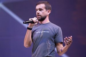 टि्वटरले तत्कालै गर्नुपर्ने ८ सुधार