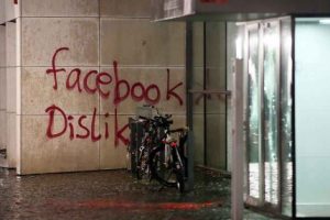 जर्मनीमा रहेको फेसबुकको कार्यालयमा हमला