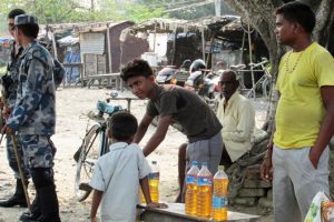 झापाको अवैध तेल बजार बन्द