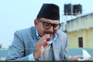 कृषिमन्त्रीलाई धुर्मुसको झापड ! (हेर्नुस भिडियो)