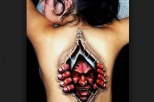 हेर्नुस् डेढ दर्जन ट्याटु, जसलाई झट्ट हेर्दा तपाइँ नै तर्सनुहुन्छ…