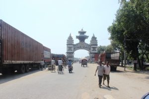 वीरगज–रक्सौल भन्सार नाका भारतद्वारा ‘एकतर्फी’ सारिँदै