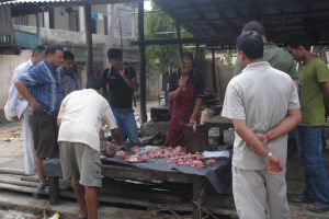 छैनन बधशाला ,अस्वस्थ्यकर मासु खानु बाध्यता