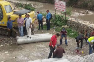 काठमाण्डाैमा अर्का गुण्डा नाइकेमाथी गाेली प्रहार : प्रहरीमाथी जाइलागेपछि यसरी भयाे हमला