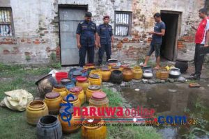 राजविराजबाट १००० लिटर घरेलु मदिरा बरामद, २ जना पक्राउ