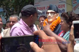 इनरुवमा शिखर पुरुष गिरिजा प्रसाद कोइरालाको शालिक अनावरण