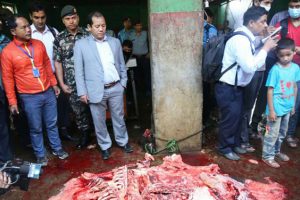 पसलमा बेच्न राखिएको मासुमा किरैकिरा भेटिएपछि…