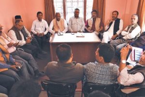 सरकारमा जाने कि नजाने : मोर्चाभित्र चर्को विवाद