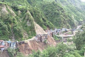 तातोपानीको अस्तित्व खतरामा