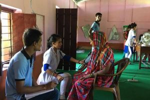 ईटहरीमा स्वास्थ्य शिविर सम्पन्न