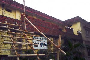 मापदण्ड विपरीत भवन थप्दै इटहरी उपमहानगरपालिका