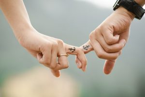 नेपालकाे एउटा यस्ताे गाउ जहाँ – प्रेममा फस्ने डरले छोरीलाई अामाबाबुले स्कुल जानै रोक लगाइदिए