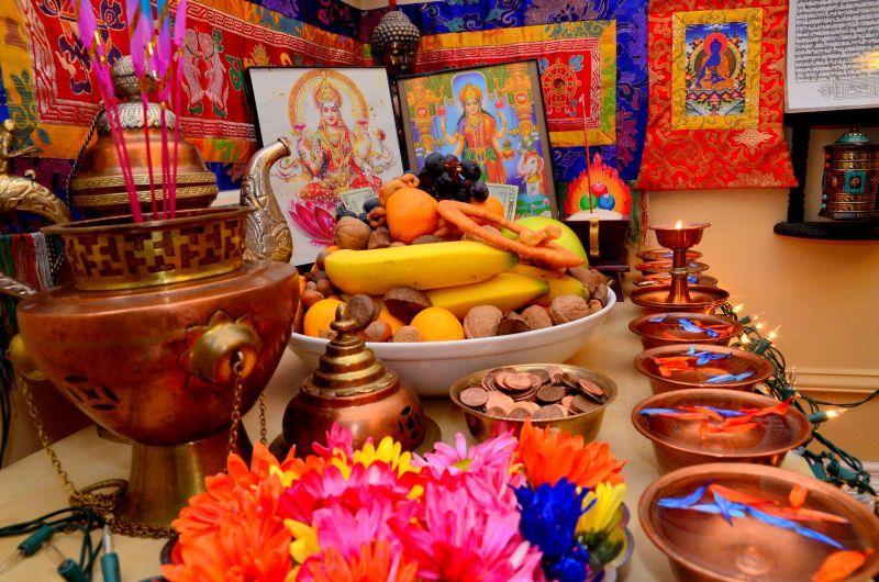 तिहारको तेस्रो दिन आज लक्ष्मी पूजा, यस्तो छ पुजा गर्ने विधी