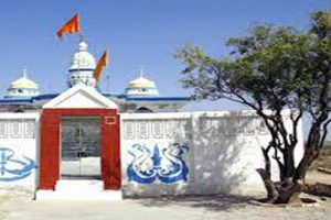 अझै कता छ हाम्रो समाज ! मन्दीरमा महिला प्रवेश गर्न लाग्दा झडप