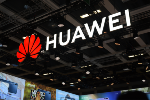 हुवावेका अब बन्ने फोनमा फेसबुक नचल्ने