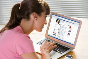 सामाजिक सञ्जालमा सम्प्रेषण भएको विषय सरकारी निकायले हटाउन निर्देशन दिन सक्ने