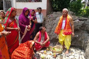 लौकहीमा दुर्गा मन्दिरको निर्माण कार्यले लियो गति
