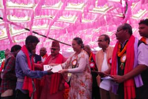 सप्तरीमा भूमिहीन सुकुम्बासीलाई जग्गाधनी प्रमाण-पत्र वितरण