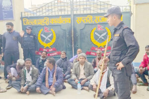 करोडौ रकम लिएर सहकारीका अध्यक्ष फरार पदाधिकारीहरु सम्पर्क विहिन