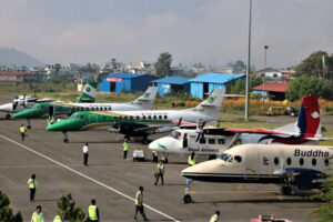 विमान दुर्घटनापछि काठमाडौंमा हुने दैनिकि हवाइ यात्रुकाे संख्यामा कमी