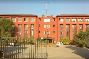 कोरोना संक्रमणलाई रुघाखोकी भनेर बेवास्ता नगर्न मन्त्रालयको आग्रह