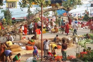 बन्द भएकाे ३४ वर्ष पछि झापाकाे शिवसताक्षीमा  हाटबजार लाग्न सुरु