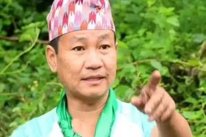 हर्ककाे दुखेसाे : राम्राे काम गर्दा मुर्दाबादकाे नारा लाग्याे , खानेपानी पाइपमा आगो लगाइयो
