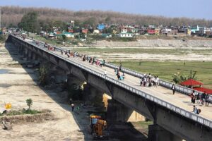 काँकरभिट्टा नाकाबाट निर्यातभन्दा आयात दोब्बर : नौ महिनामा रू ३५ अर्ब बढिकाे सामग्री आयात