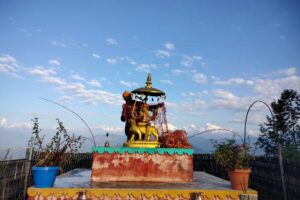 सङ्खुवासभाको भाङ्गटारमा पाथीभरा मन्दिर , दैनिक भक्तजनको घुइँचो