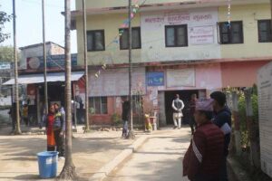 सुनसरी मालपाेतका नासु र खरिदारविरुद्ध मुद्दा दायर :  सेवाग्राहीसँग घुस लिएकाे आराेप