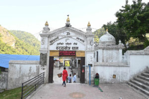 बराहक्षेत्रको कात्तिकेमेलामा झण्डै चार लाख तीर्थालु