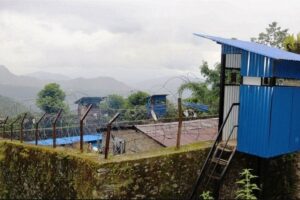 ओखलढुङ्गाकाे पुरानाे कारागारमा कैदीबन्दीकाे भीड, नयाँ पक्की भवन रित्तै