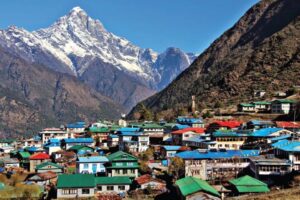 चिसो बढेसँगै सगरमाथा क्षेत्रमा घटे पर्यटक, निकुञ्जका कर्मचारीलाई फुर्सदै फुर्सद !
