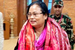 एकसाता अमेरिका बसेर मन्त्री चौधरी स्वदेश फिर्ता
