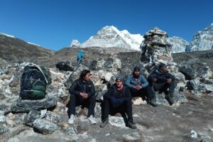 यी हुन खुम्बुको पर्यटन जोगाउने साहसी भरियाहरू